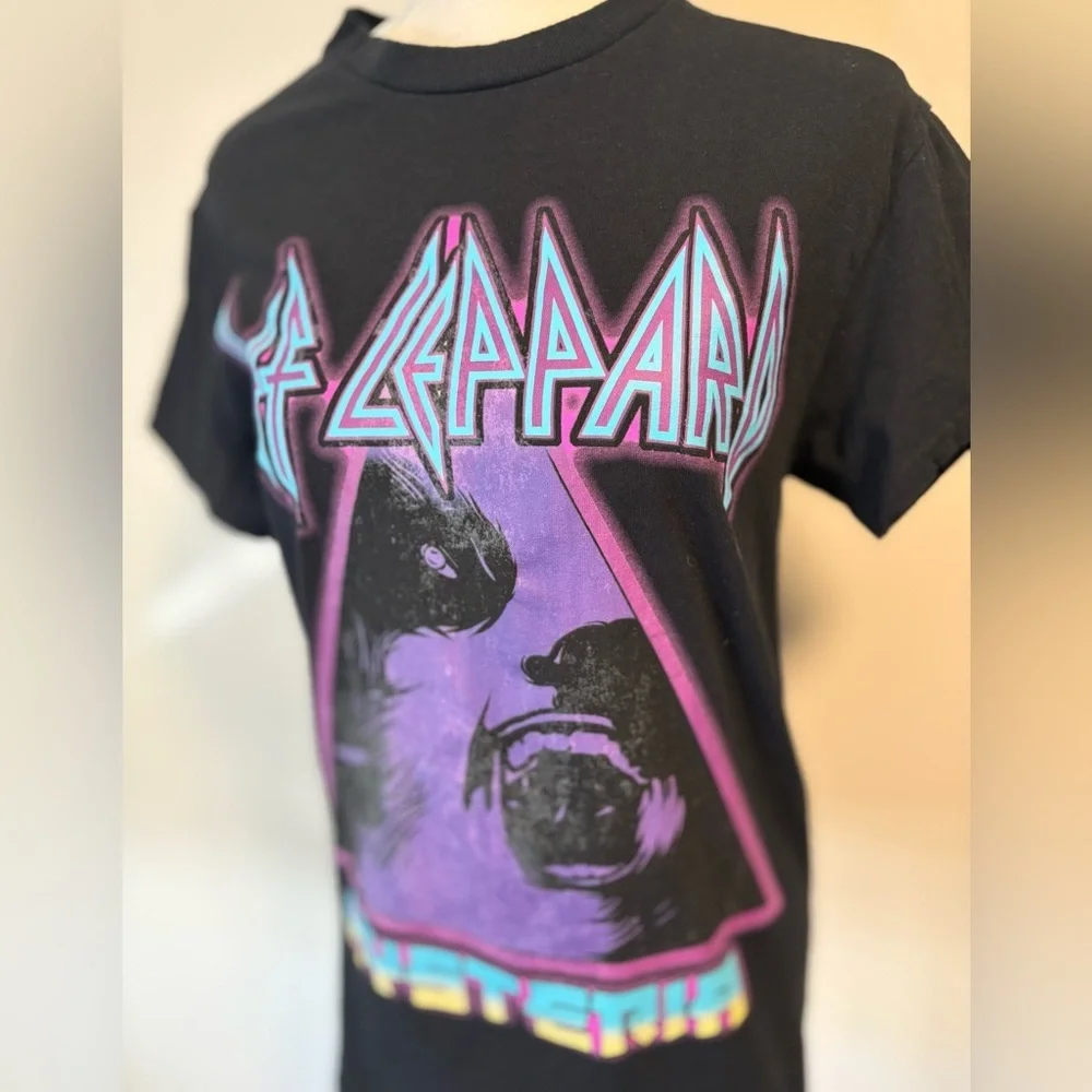 Def Leppard “Hysteria” Black Band Tee Size Small - Picture 2 of 9
